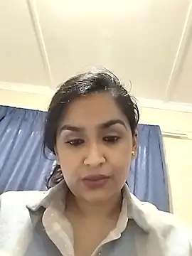 Snapshot of cute_indianxo chatting on January 2026 02:41:01 PM cute indianxo online show from January 2026 02:41:01 PM