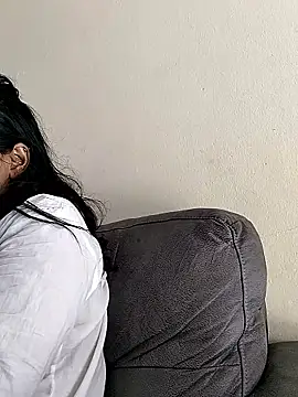 Snapshot of cute_indianxo chatting on January 2026 10:42:01 AM cute indianxo online show from January 2026 10:42:01 AM