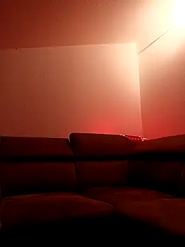 a7ex online show from September 2025 04:01:01 AM