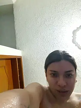 AmaiaSalvatore online show from April 2026 11:24:02 PM