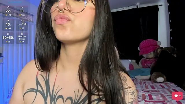 ZoeBlue6 online show from June 2026 02:33:01 PM