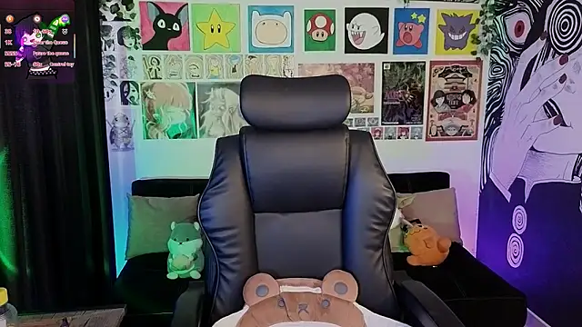 Yuhwan  online show from November 2025 09:20:02 PM