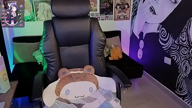 Yuhwan  online show from November 2025 06:10:01 PM