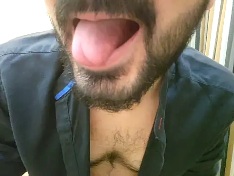 mlove902 online show from October 2025 06:52:01 PM