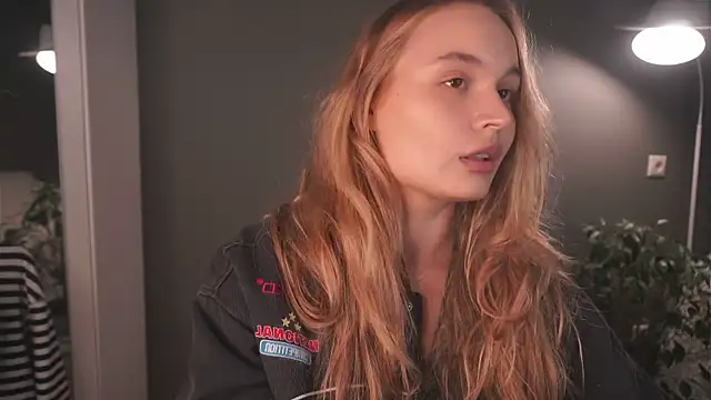 lisa schiele online show from November 2025 08:20:01 PM