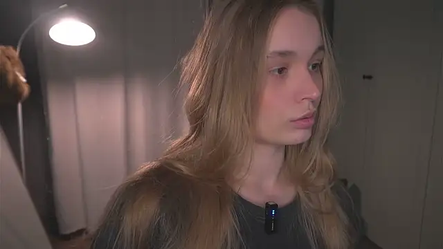 lisa schiele online show from April 2026 08:32:02 PM