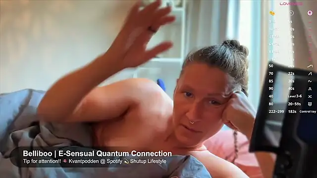 SwingWingWomanSweden online show from September 2025 06:35:02 AM