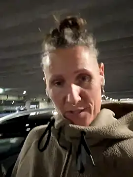 SwingWingWomanSweden online show from September 2025 06:55:01 PM