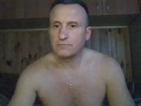 Maksymilian1 online show from December 2025 08:16:02 PM