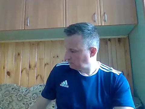 Snapshot of Maksymilian1 chatting on April 2026 10:09:02 AM Maksymilian1 online show from April 2026 10:09:02 AM