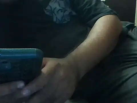 Snapshot of aarav_013 chatting on October 2025 07:00:01 PM aarav 013 online show from October 2025 07:00:01 PM