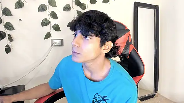 Snapshot of axel_rousse2 chatting on November 2025 10:09:02 PM axel rousse2 online show from November 2025 10:09:02 PM