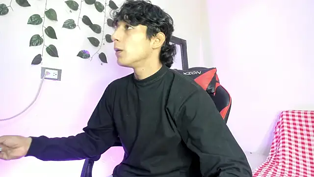 Snapshot of axel_rousse2 chatting on November 2025 11:50:01 PM axel rousse2 online show from November 2025 11:50:01 PM