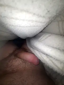 blueeyesss online show from October 2025 01:00:02 AM