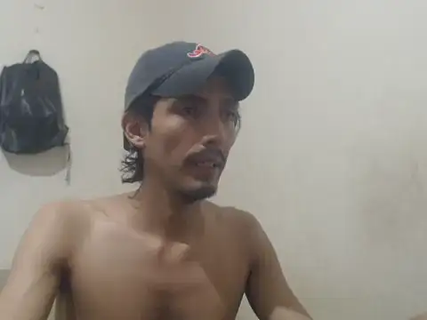 Snapshot of snackontime18 chatting on June 2026 10:10:02 AM snackontime18 online show from June 2026 10:10:02 AM
