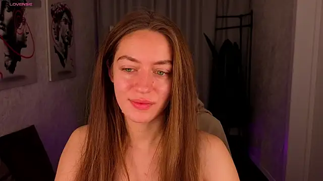 Snapshot of Agnes_Wells chatting on July 2026 01:12:01 AM Agnes Wells online show from July 2026 01:12:01 AM