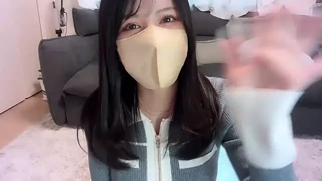 moemilk online show from March 2026 12:05:01 AM