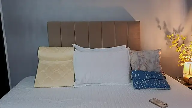 Penelophe01 online show from March 2026 07:11:01 PM