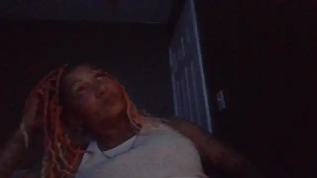 Flossee online show from September 2025 09:32:01 AM