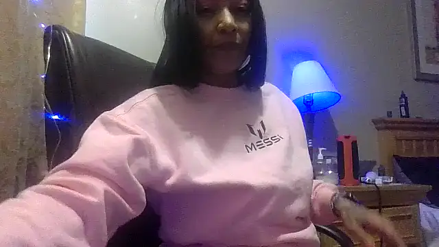 Flossee online show from March 2026 08:37:01 PM