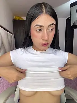 Snapshot of isabela_l chatting on May 2026 06:48:02 PM isabela l online show from May 2026 06:48:02 PM