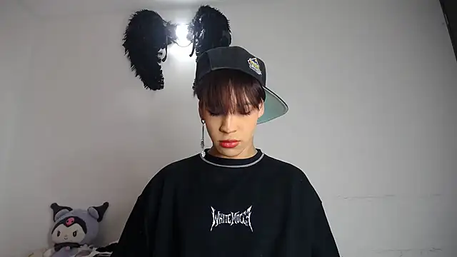 lucky stricke online show from October 2025 04:27:01 AM