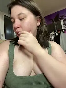 Kemeli008 online show from November 2025 01:05:01 AM