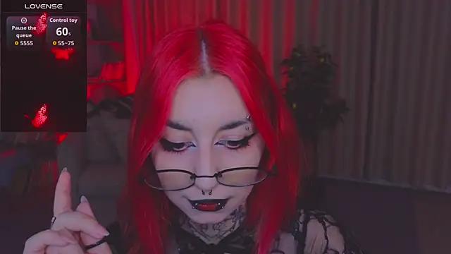 Snapshot of Mistress__Marcelline chatting on July 2026 01:31:02 AM Mistress Marcelline online show from July 2026 01:31:02 AM