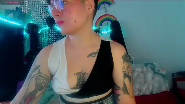 Mitsuha gate online show from November 2025 01:44:02 PM