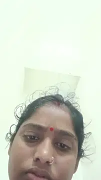Snapshot of Guriya0076 chatting on June 2026 11:28:01 PM Guriya0076 online show from June 2026 11:28:01 PM