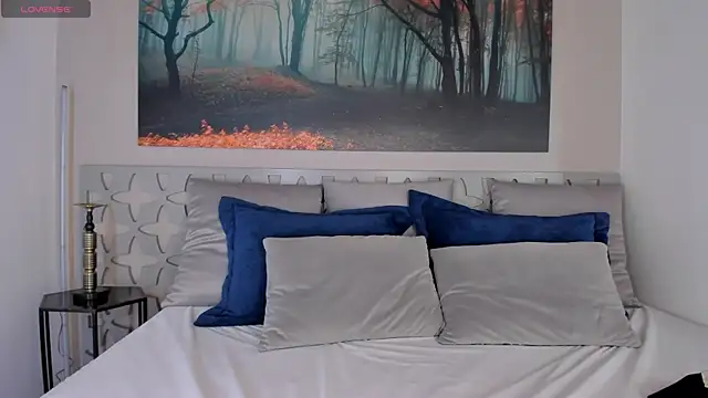 Snapshot of isabellasouza chatting on October 2025 07:49:02 PM isabellasouza online show from October 2025 07:49:02 PM