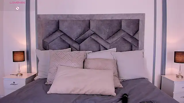 lucianacohelo online show from September 2025 01:22:02 PM