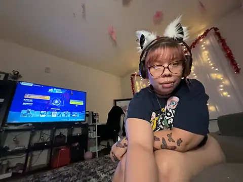 Snapshot of moan4mona chatting on March 2026 03:21:02 AM moan4mona online show from March 2026 03:21:02 AM