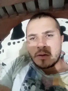 Snapshot of santiii___12 chatting on December 2025 05:12:02 AM santiii 12 online show from December 2025 05:12:02 AM