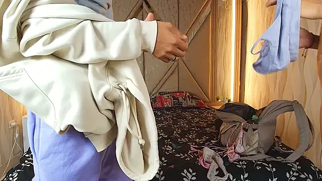 Hotcouple 222 online show from April 2026 01:25:02 PM