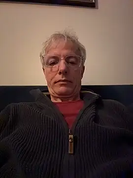 Snapshot of SexyLeon8 chatting on April 2026 08:20:01 PM SexyLeon8 online show from April 2026 08:20:01 PM