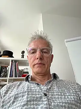 Snapshot of SexyLeon8 chatting on May 2026 01:27:01 PM SexyLeon8 online show from May 2026 01:27:01 PM