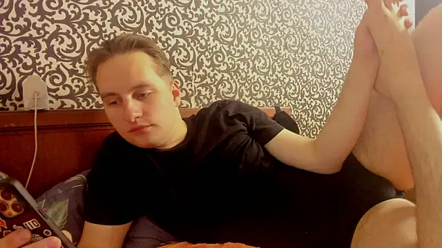 Snapshot of romiosabrino chatting on May 2026 04:04:02 PM romiosabrino online show from May 2026 04:04:02 PM