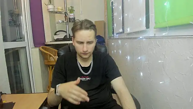 Snapshot of romiosabrino chatting on May 2026 08:26:01 PM romiosabrino online show from May 2026 08:26:01 PM