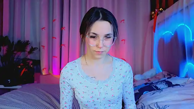 -CindyLou online show from January 2026 05:32:01 AM