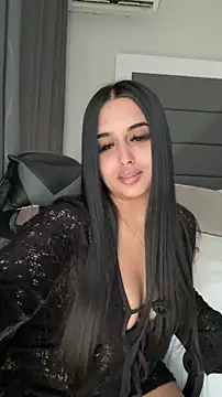 LilMisIndianx online show from April 2026 12:24:01 PM