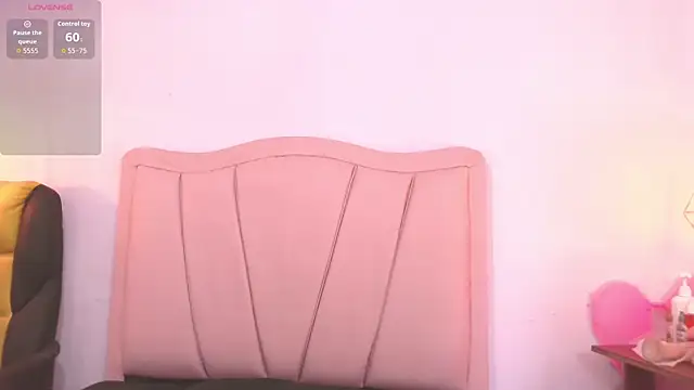 liz7skinny online show from February 2026 09:32:02 PM