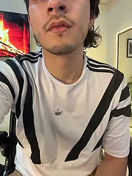 Elian savoy online show from November 2025 12:05:02 AM