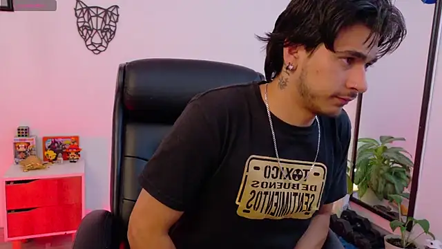 Snapshot of Elian_savoy chatting on February 2026 10:22:02 AM Elian savoy online show from February 2026 10:22:02 AM