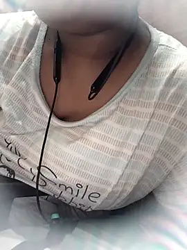 Cute Amiya online show from September 2025 07:46:01 PM