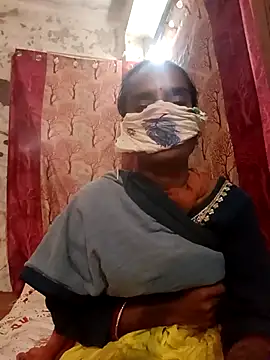 Snapshot of Babhi_Love chatting on October 2025 08:18:02 PM Babhi Love online show from October 2025 08:18:02 PM