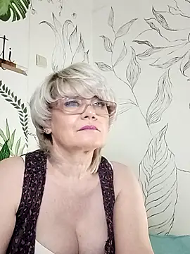 Snapshot of Catty_Lady chatting on April 2026 06:53:02 PM Catty Lady online show from April 2026 06:53:02 PM