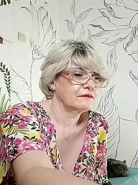 Snapshot of Catty_Lady chatting on May 2026 06:38:01 PM Catty Lady online show from May 2026 06:38:01 PM