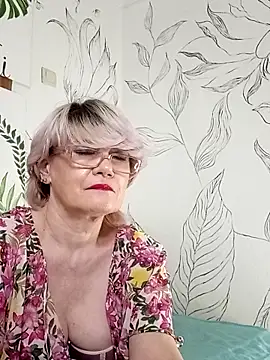 Snapshot of Catty_Lady chatting on May 2026 07:11:01 PM Catty Lady online show from May 2026 07:11:01 PM