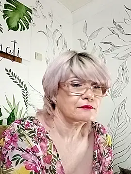 Snapshot of Catty_Lady chatting on May 2026 07:12:01 PM Catty Lady online show from May 2026 07:12:01 PM